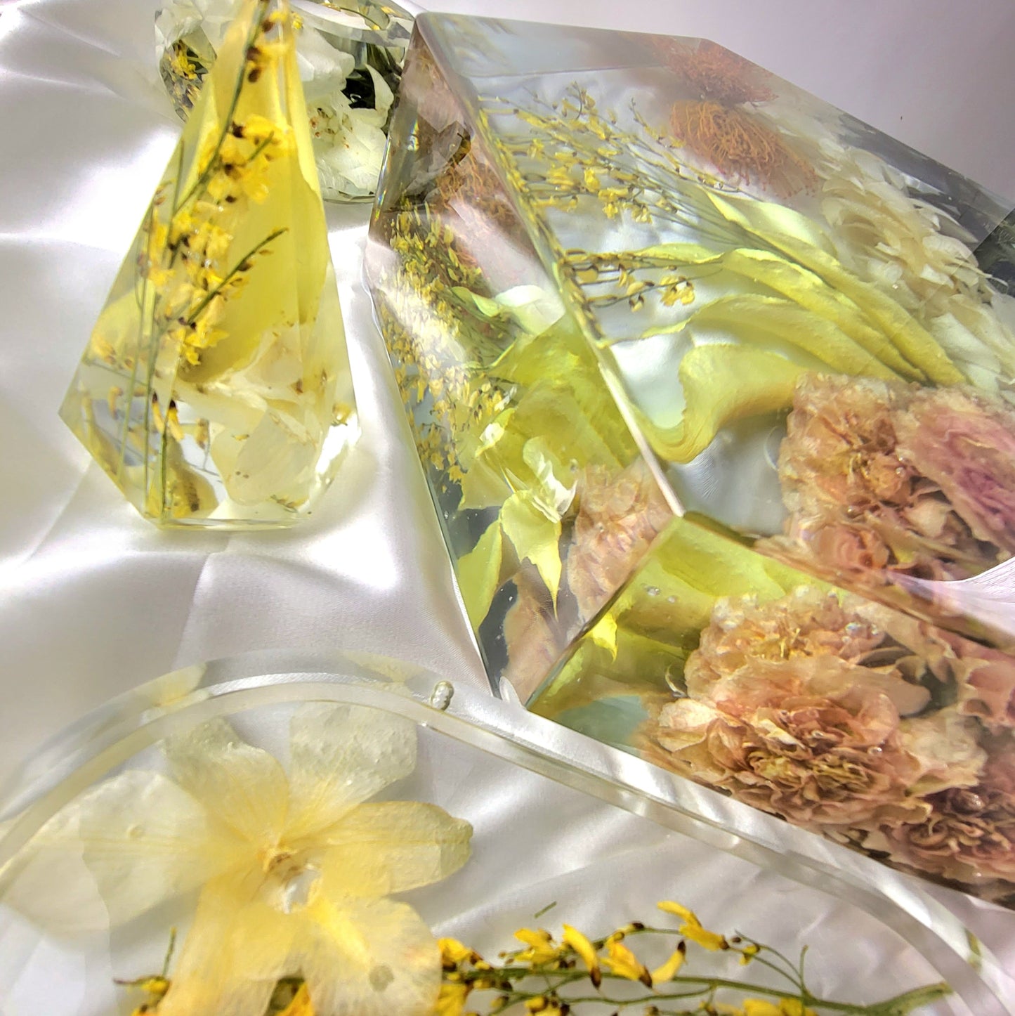 12" Hexagon Floral Preservation 3D Resin Wedding Bouquet Preservation Keepsake Gift Save Your Wedding Flowers Forever - flofloflowery