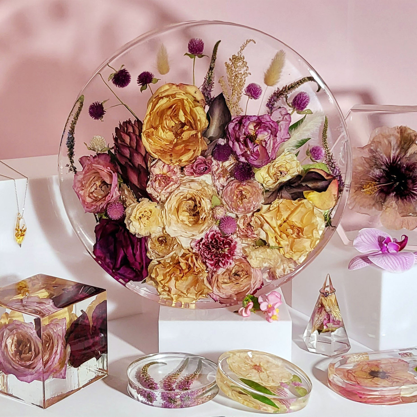 Large 14" Round 3D Resin Wedding Bouquet Preservation Keepsake Gift Save Your Wedding Flowers Forever - flofloflowery