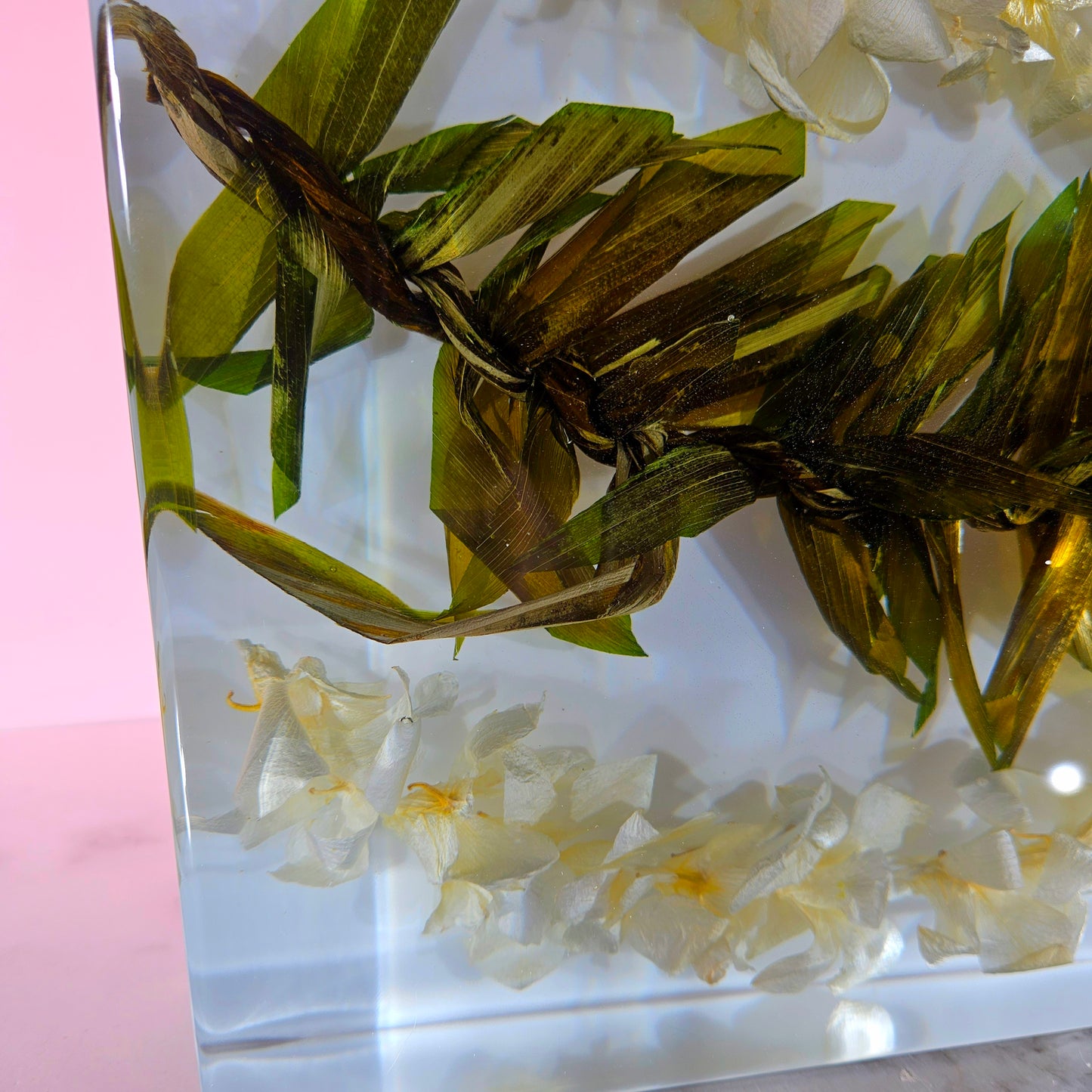 10"x10" Resin Lei Wedding Preservation Save Your Wedding Bouquet Flowers Forever Gift Keepsake